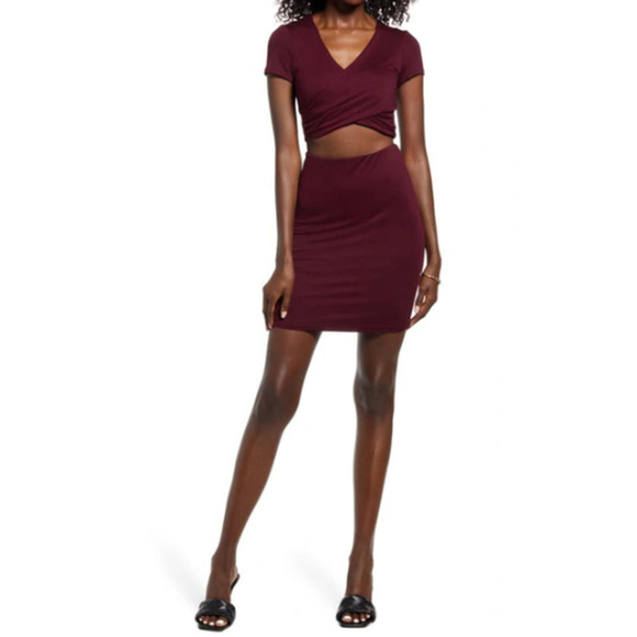 Lulus NWT By Your Side Wrap Cross Front Short Sleeve Cropped Top Wine Size Large - Picture 1 of 8